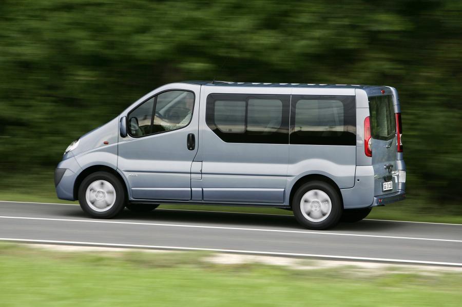  Opel Vivaro Life Tour 2009 года  (фото 18 из 34)